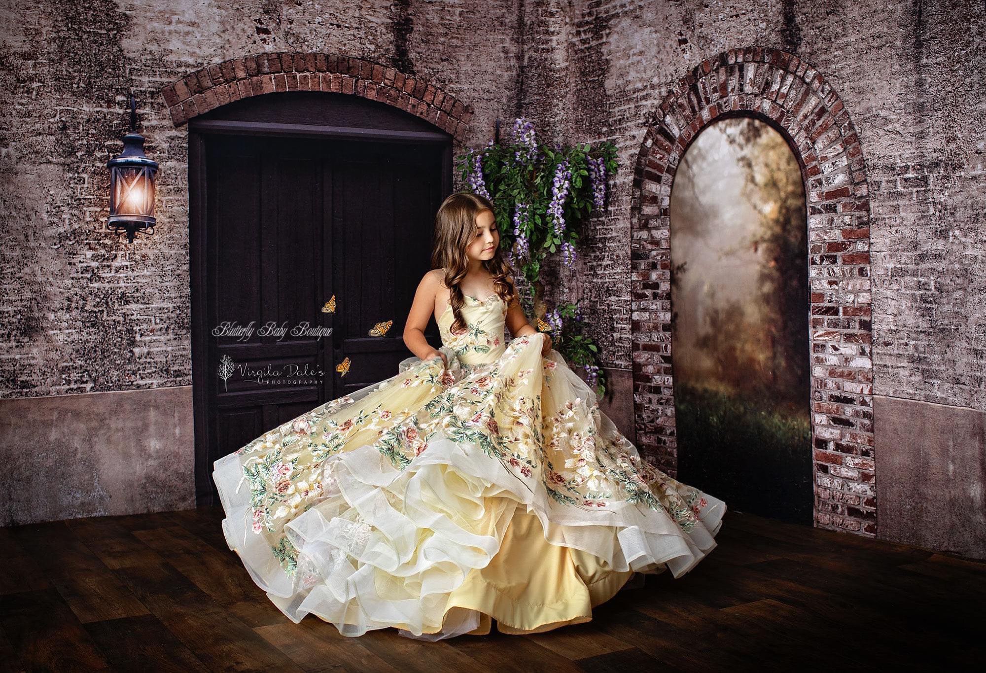 LuXee Couture Gown Rental~Bella Size 7/8 / 12 Day Rental