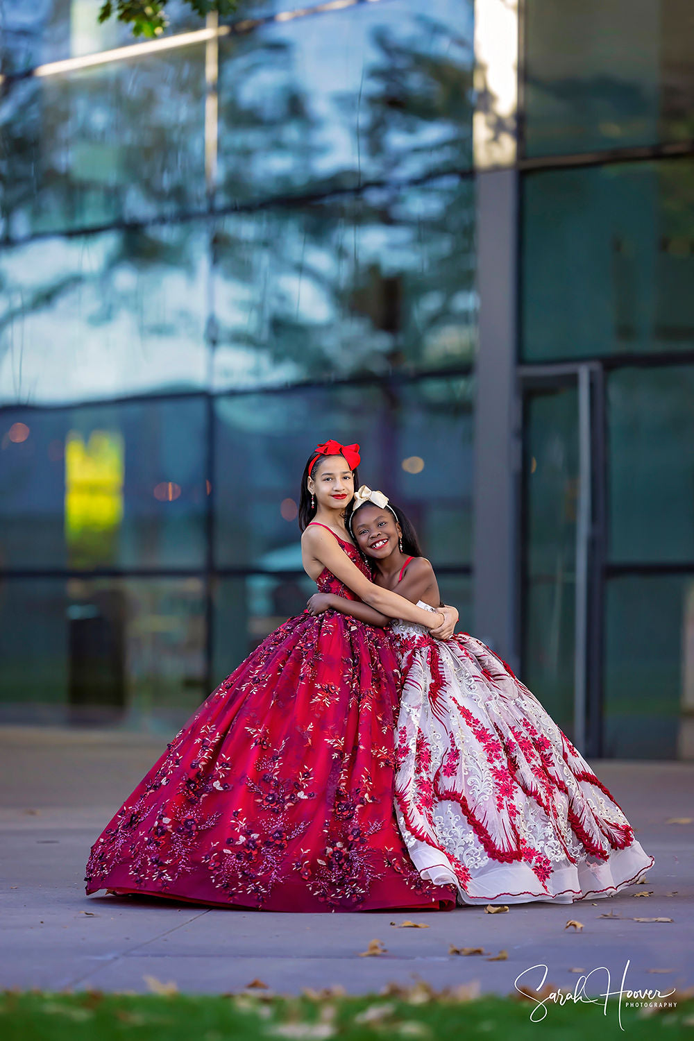 LuXee Couture Gown Rental~ Roses are Red Size 10/12 / 12 Day Rental LuXee Couture Gown Rental~ Roses are Red Size 10/12 / 12 Day Rental